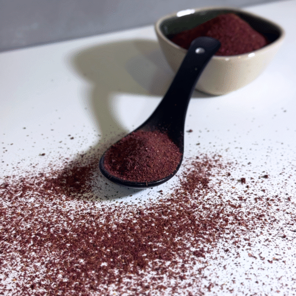 Žagrenis maltas (Sumac)